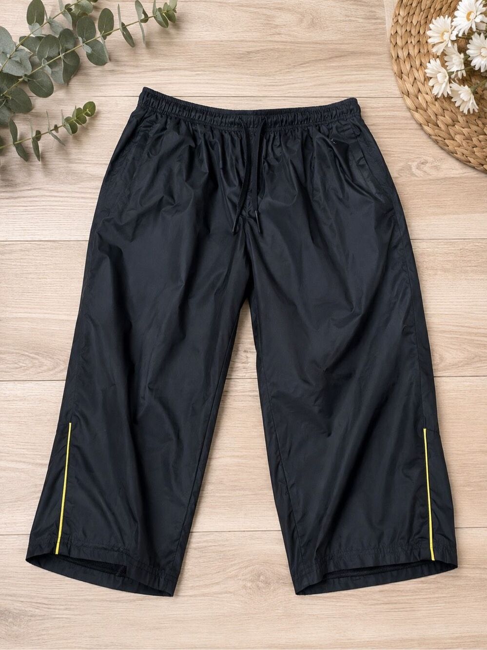 Danskin Women’s Large Black Windbreaker Capri Pants Yellow Trim Athletic Activew
